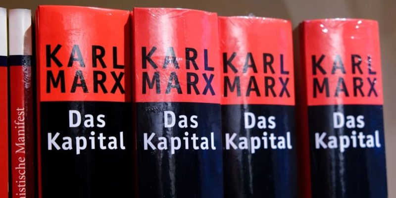 mais-valia origem marxismo capital